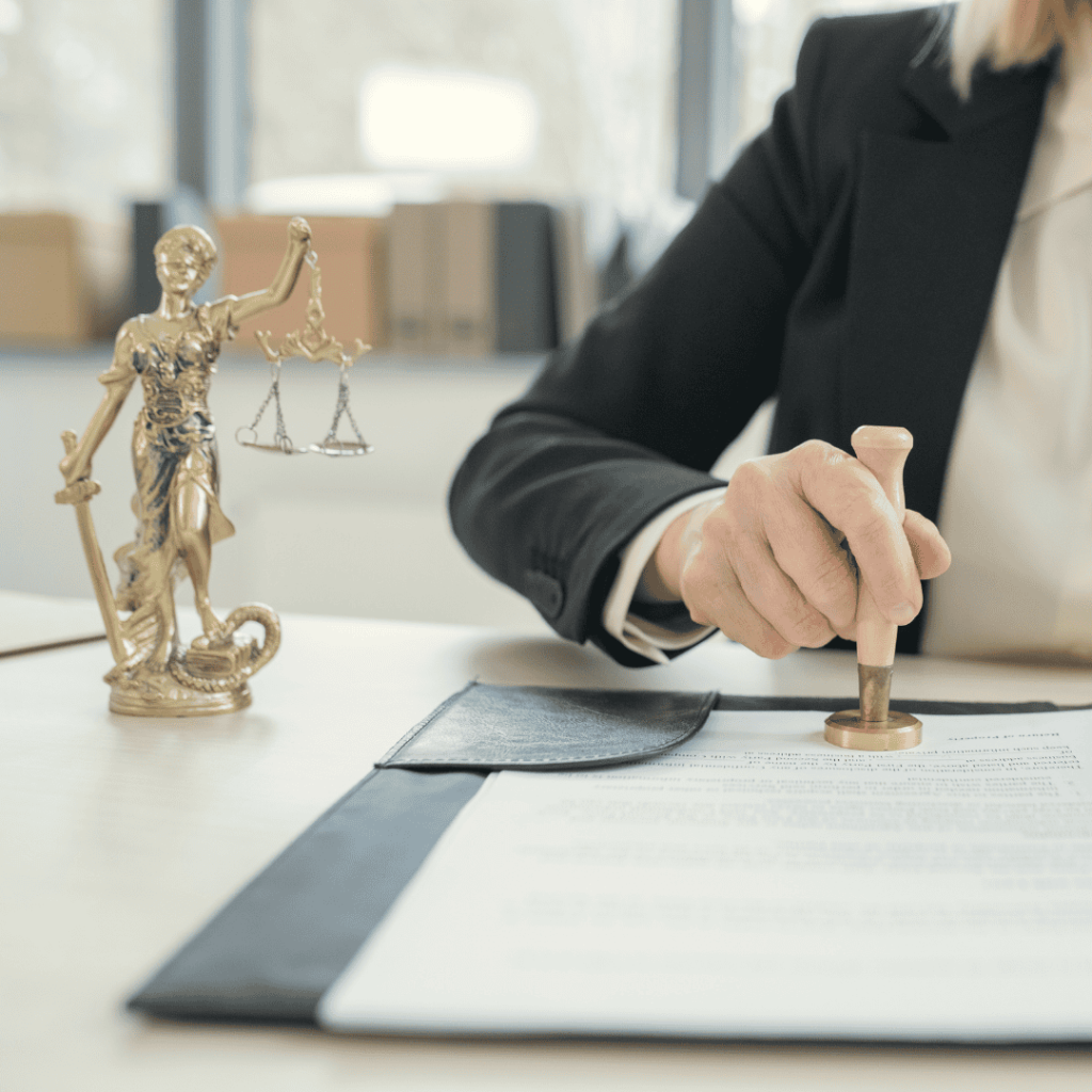 حق‌ شناس بهترین وکیل خانواده در اصفهان گلزار