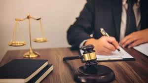 وکیل حق‌ شناس بهترین وکیل خانواده در اصفهان چهارباغ